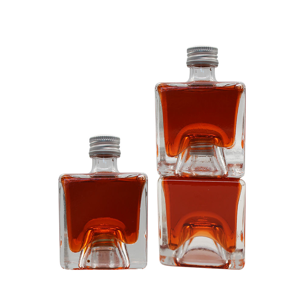 BOUTEILLE EMPILABLE CARRÉE 10 CL